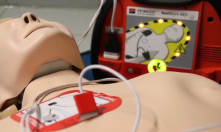 Een AED bedienen kan iedereen!